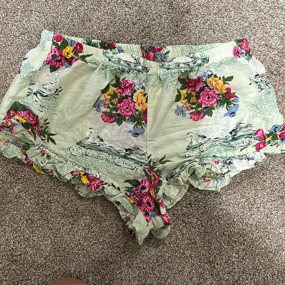 Women’s sleep shorts size large